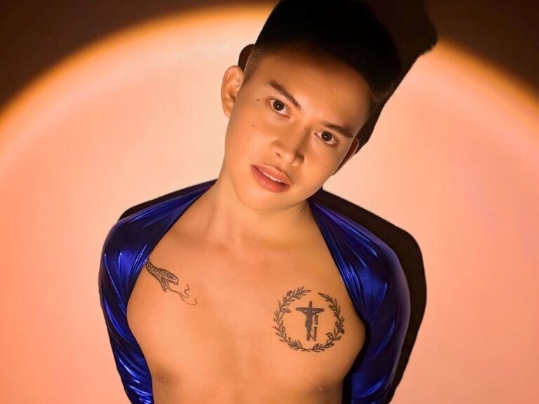 View AmilLee Naked Private