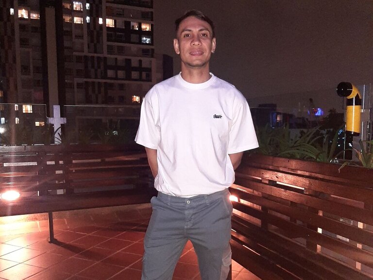 View AntonyTaylor Naked Private