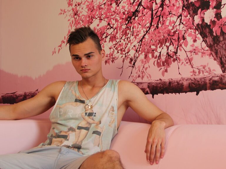 View DaleMason Naked Private