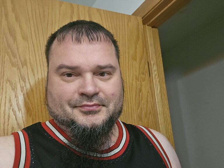 View DaveDartsalot Naked Private