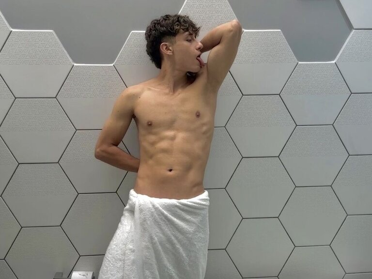 View JoseloEvan Naked Private