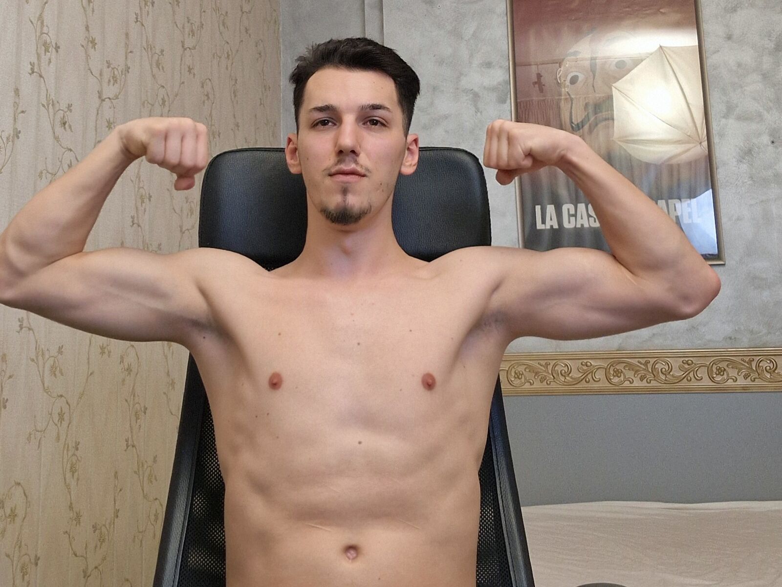 View LeoDecker Naked Private