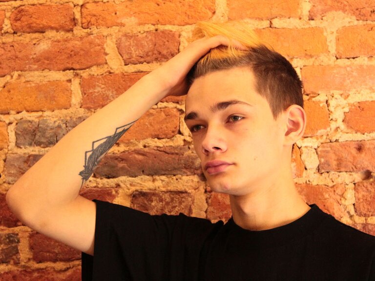 View LouisPerk Naked Private