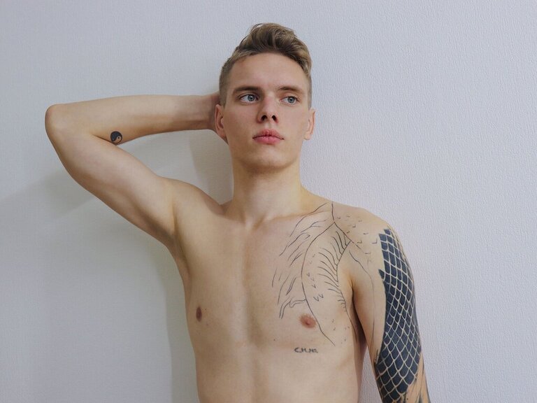 View PaulFraiser Naked Private