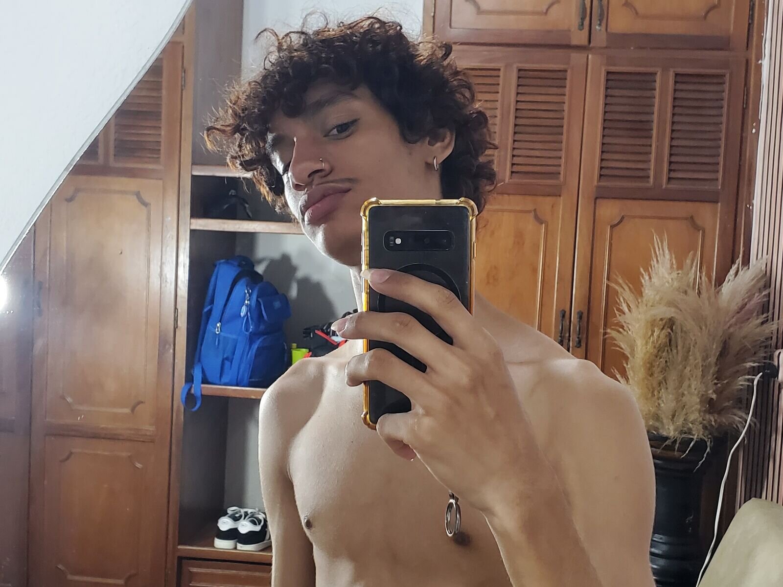 View PeterDemian Naked Private