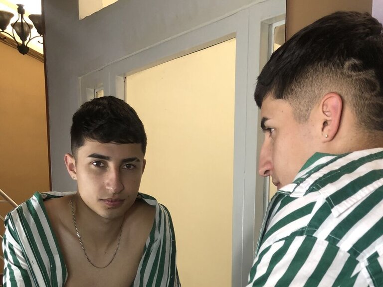 View RyanPaint Naked Private