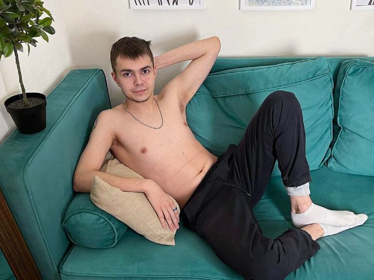 View ThomLewis Naked Private