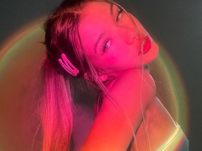 View LolyRain Naked Private