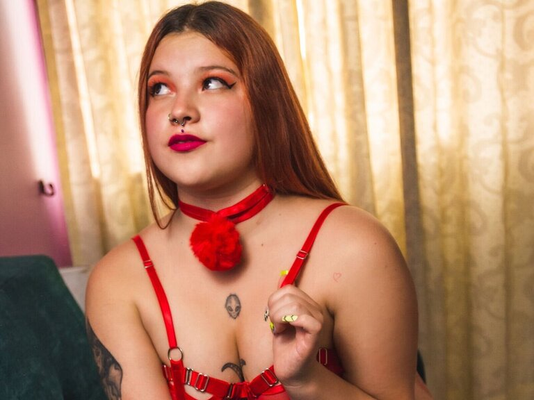 View SaraPisciotti Naked Private
