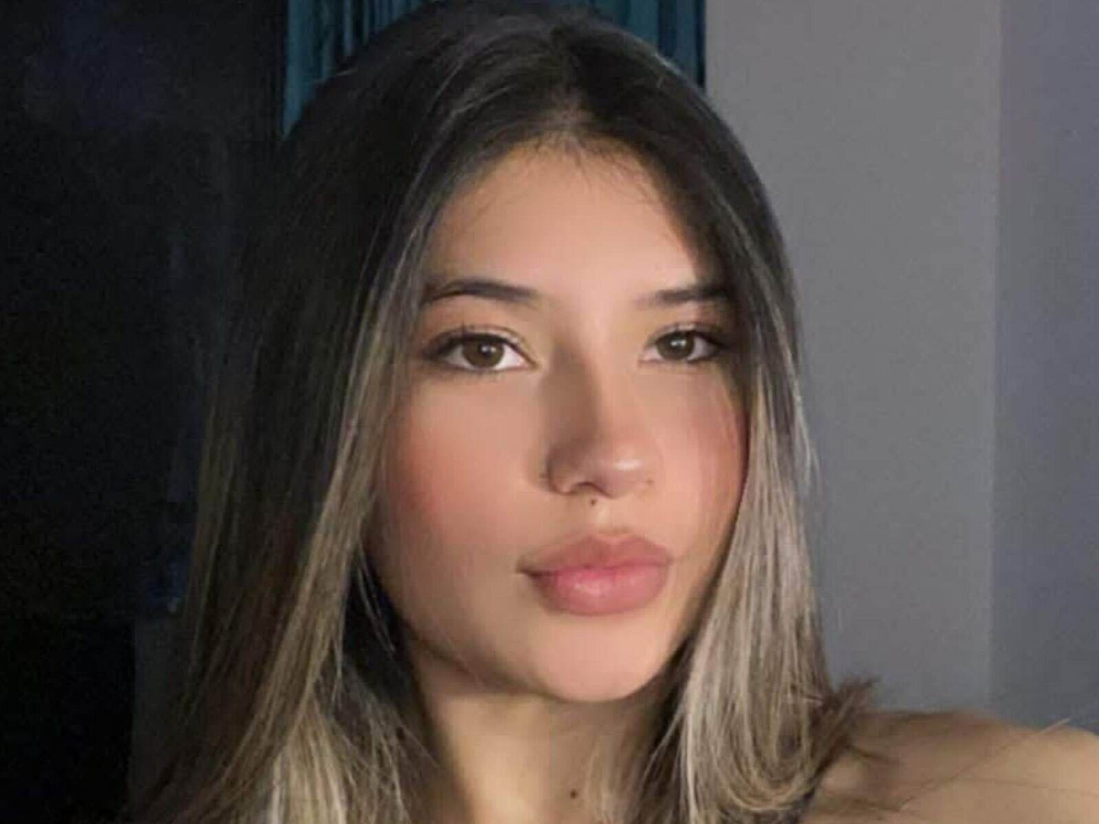 View AmberAllens Naked Private