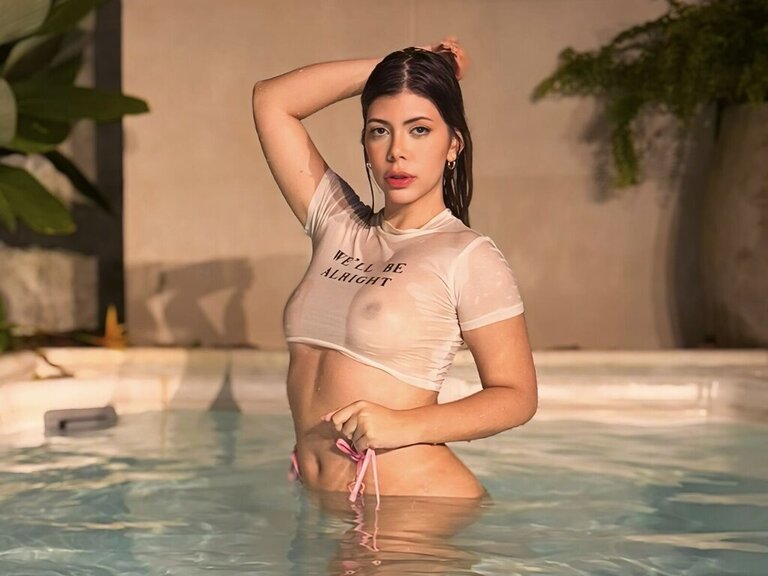 View BellaSantos Naked Private