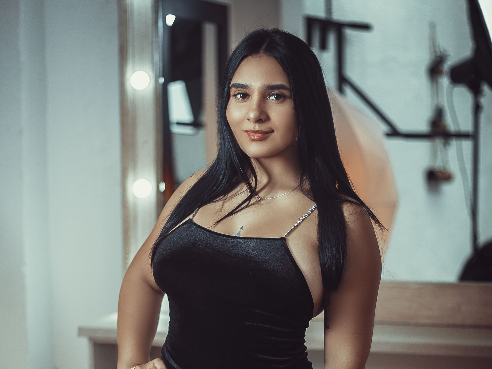 View DayaneSimons Naked Private
