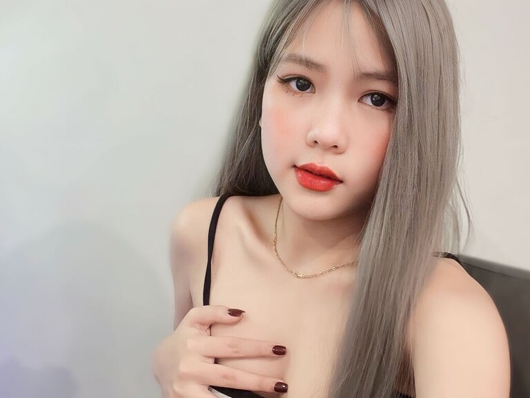 View GiangMarry Naked Private