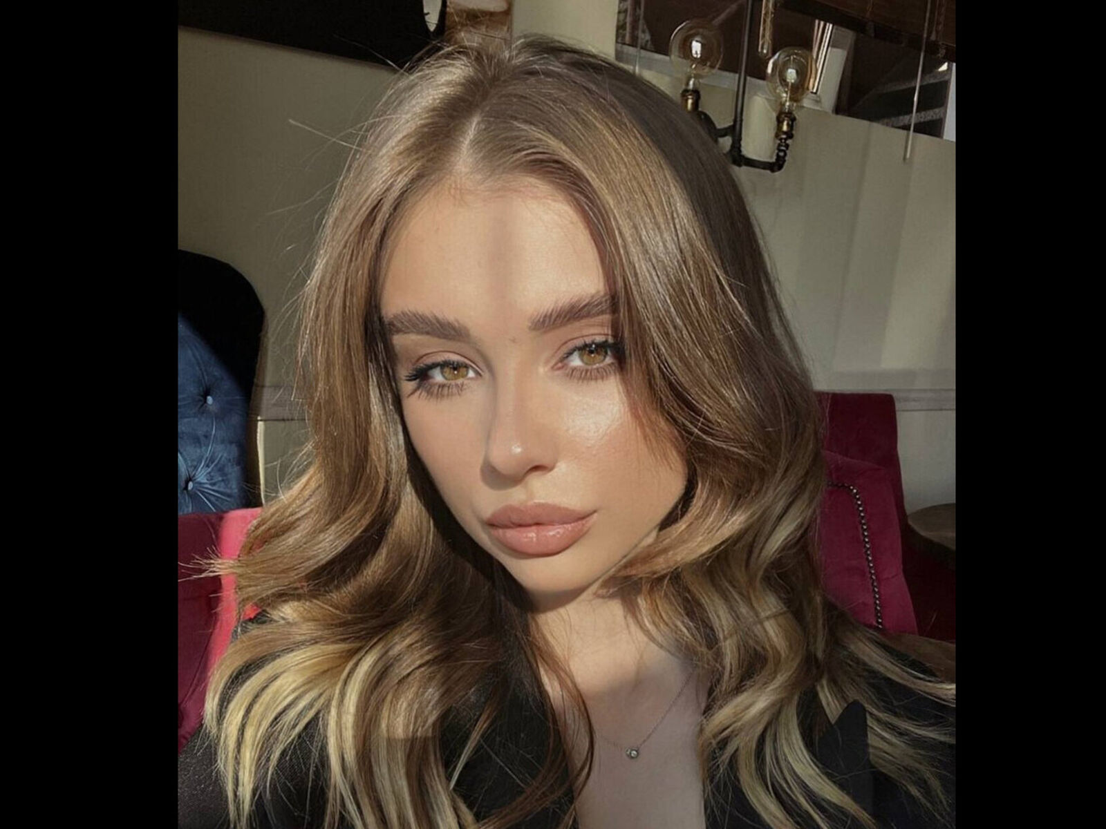 View IsabellaaMia Naked Private