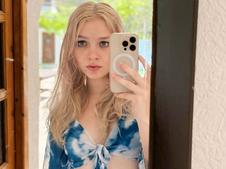 View JuneLane Naked Private
