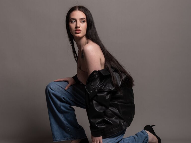 View KydenLuxe Naked Private