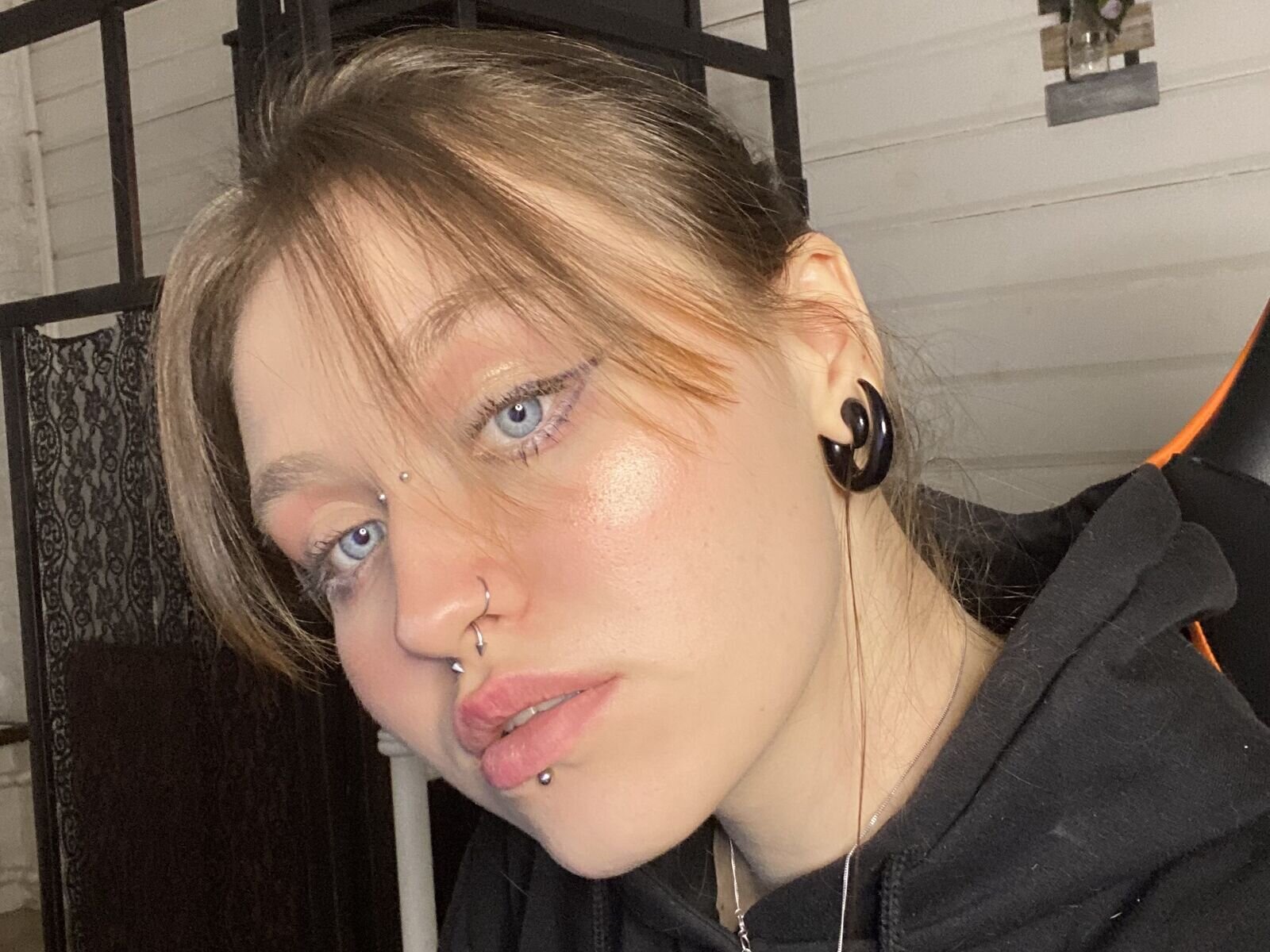 View LeahRain Naked Private