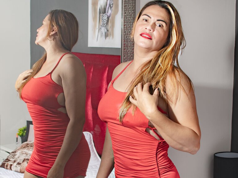 View LuzMerry Naked Private