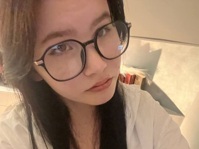 View MasakoVoges Naked Private