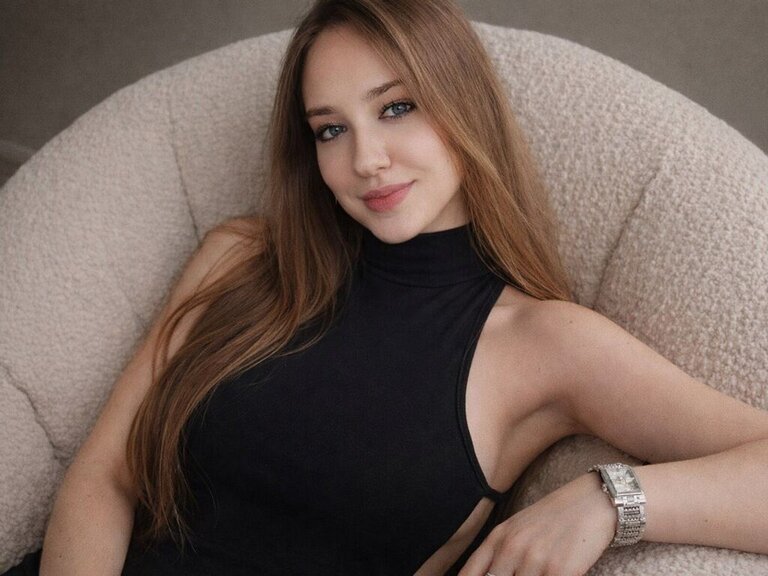 View MiaKi Naked Private