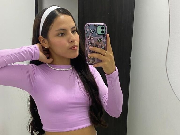 View SarahLanne Naked Private