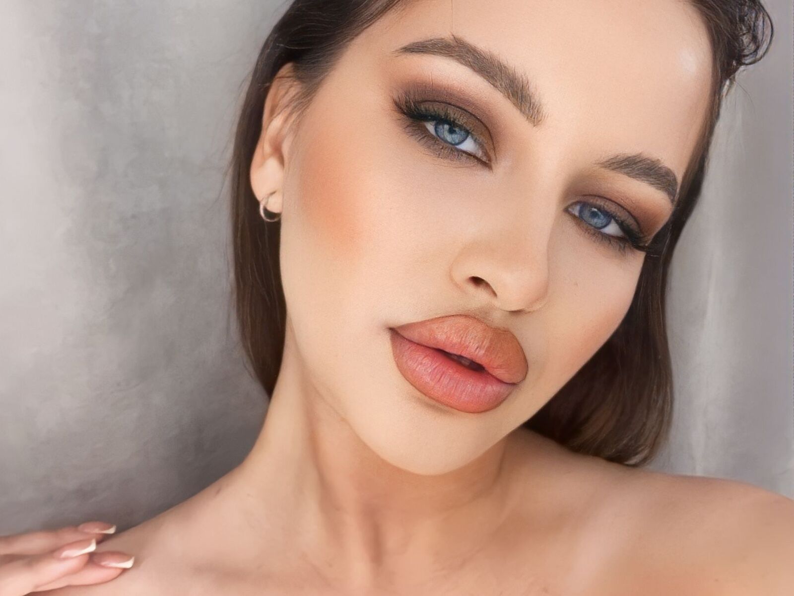 View StephanieReeve Naked Private