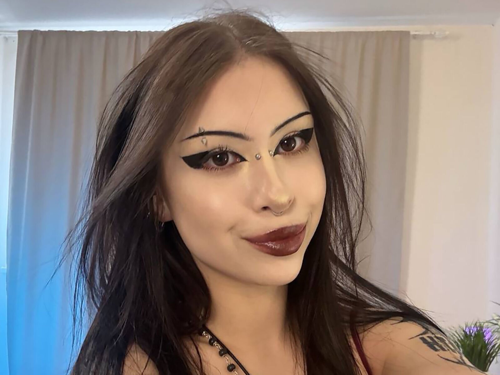 View VenomVivian Naked Private