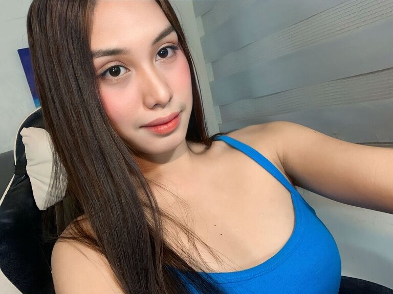 View YumikoGarcia Naked Private